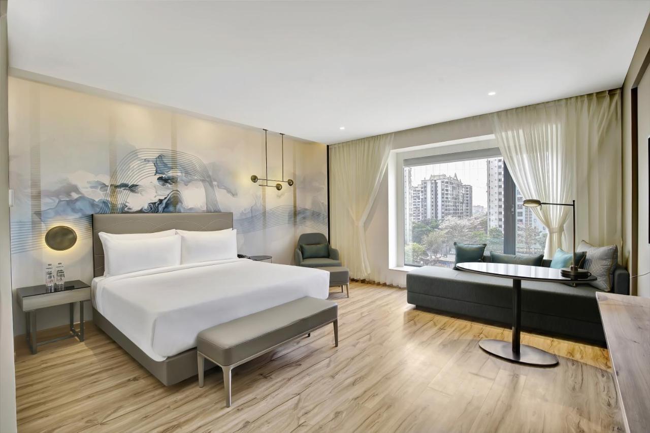 Park Inn By Radisson Surat Buitenkant foto